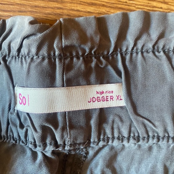 Gray So Joggers - Picture 2 of 3